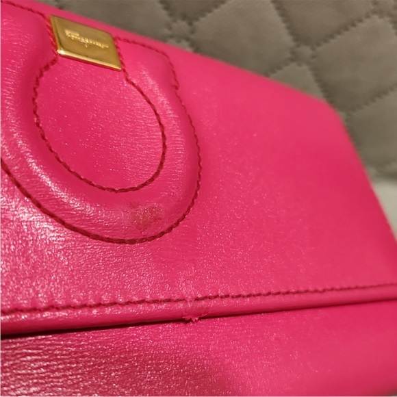 Authentic Salvatore Ferragamo Beautiful Pink large wallet - Picture 7 of 7